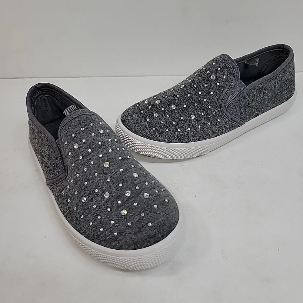 NWOB Bobbie Brooks Girls Gray Loafers Size 12 Slip Ons Rhinestones Casual Padded